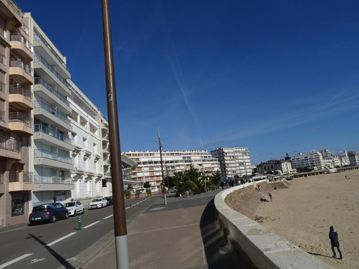 Appartement T2 Face Plage Avec Balcon, Cuisine Equipee Et Tv - Fr-1-92-908 เลส์ซาบล์-โดล็อนน์ ภายนอก รูปภาพ