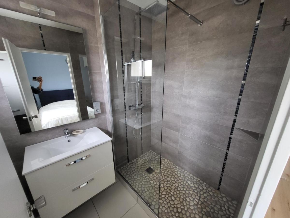 Appartement T2 Face Plage Avec Balcon, Cuisine Equipee Et Tv - Fr-1-92-908 เลส์ซาบล์-โดล็อนน์ ภายนอก รูปภาพ